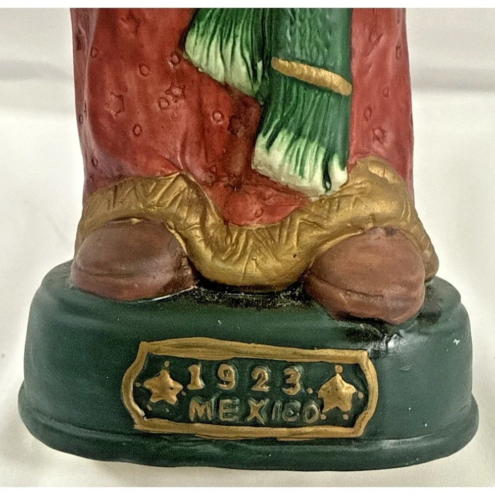 Memories USA Gifts Santa Figurine 1923 Mexico Red 13.5